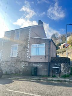 3 bedroom end of terrace house for sale, Swansea SA1