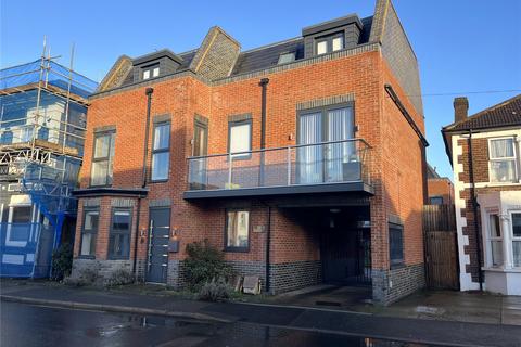 2 bedroom apartment to rent, Lion Road, Bexleyheath, Kent, DA6