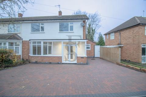 4 bedroom semi-detached house for sale, Greenbank Drive, Oadby