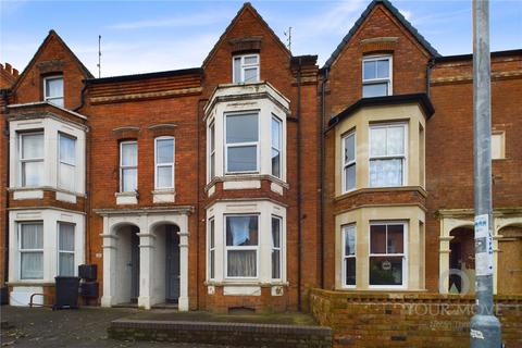 6 bedroom terraced house for sale, St. Michaels Avenue, Northampton NN1