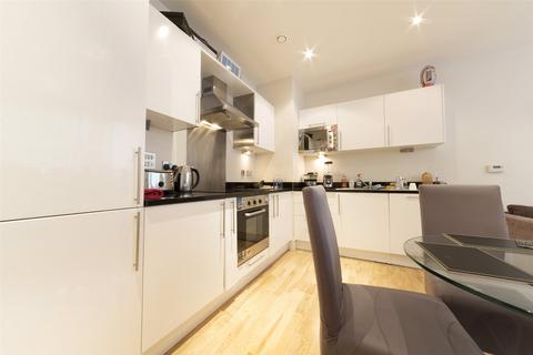 2 bedroom apartment to rent, Denison House, Canary Wharf E14