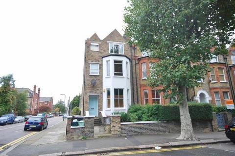 2 bedroom flat for sale, Brondesbury Villas, London NW6