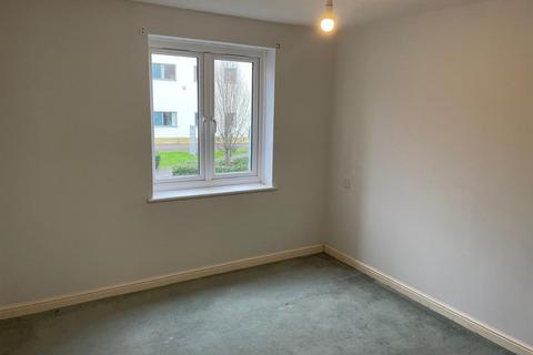 2 bedroom flat to rent, Banyard Close, Cheltenham