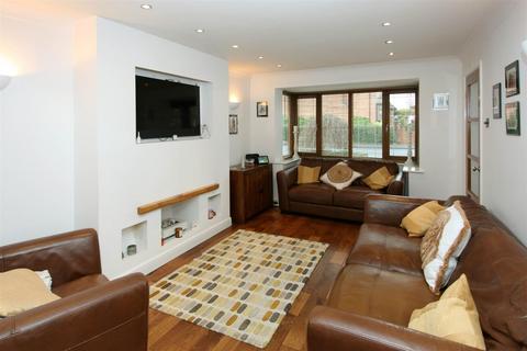 3 bedroom detached house for sale, Daniels Cross, Newport