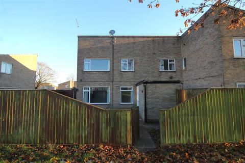 4 bedroom terraced house for sale, Saxby Gardens, Peterborough