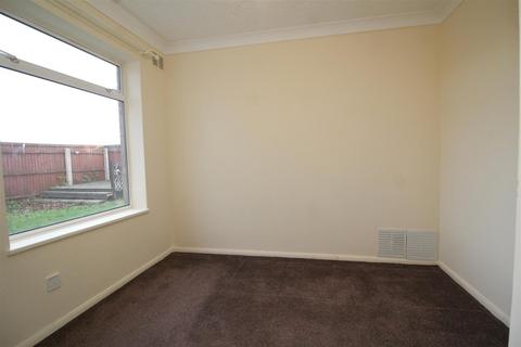 4 bedroom terraced house for sale, Saxby Gardens, Peterborough