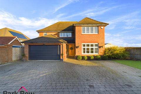 4 bedroom detached house for sale, Bartlett Grove, Sherburn In Elmet, Leeds