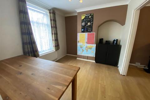 48 Flamstead Road, Dagenham, RM9 4JJ