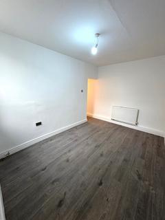 2 bedroom terraced house to rent, Grey Road, Liverpool L9