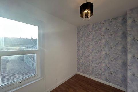 2 bedroom house to rent, Lansdowne Street, Darlington DL3