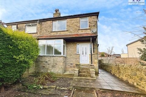 3 bedroom semi-detached house to rent, Rocklands Avenue, Baildon