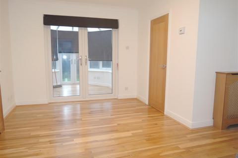 1 bedroom end of terrace house for sale, Wycliffe Grove, Colchester