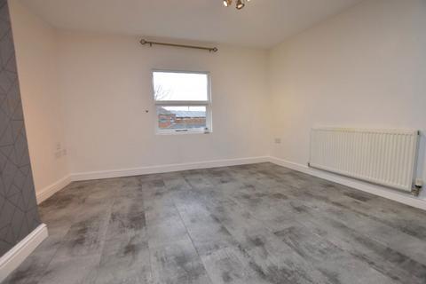 2 bedroom flat to rent, Market Street, Hindley