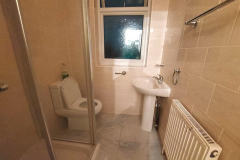 1 bedroom flat to rent, Ashurst Drive, Newbury Park