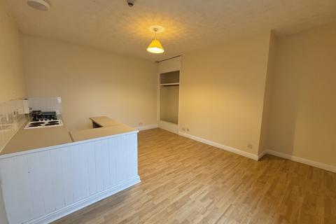 Studio to rent, Ashlands, Sale, M33 5PB