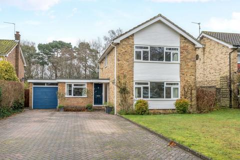 3 bedroom detached house for sale, Hilland Rise, Hampshire GU35