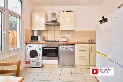 4 bedroom terraced house to rent, Arnold Road, Harringay, N15