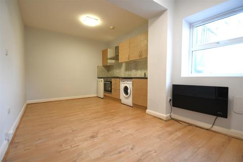 1 bedroom flat to rent, Marion Crescent, Orpington BR5