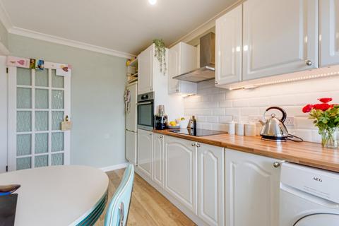 2 bedroom maisonette for sale, Woodside Lane, Bexley, DA5