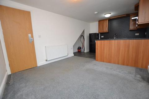 2 bedroom flat to rent, Market Street, Hindley