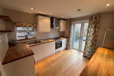 3 bedroom house to rent, Matlock Avenue, Didsbury, Manchester