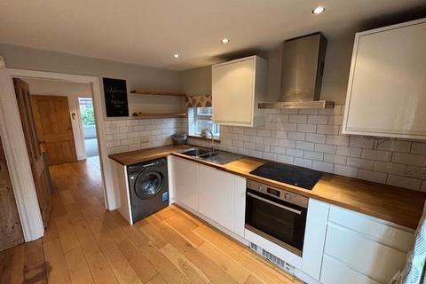 3 bedroom house to rent, Matlock Avenue, Didsbury, Manchester