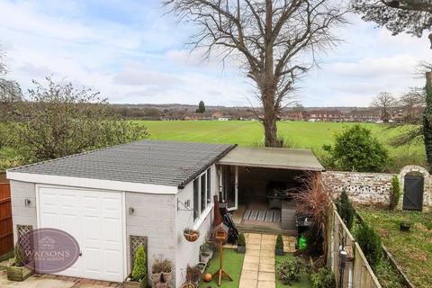 18 Treegarth Square, Nottingham, NG5 5QZ