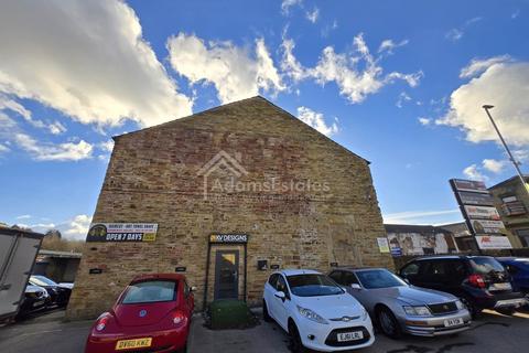 Property to rent, Bradford Road, Dewsbury