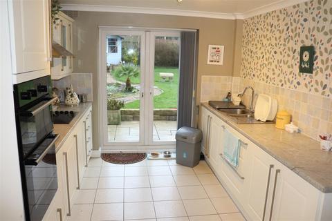 84 Broadmeadow, Walsall, WS9 8JB