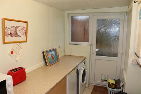 84 Broadmeadow, Walsall, WS9 8JB