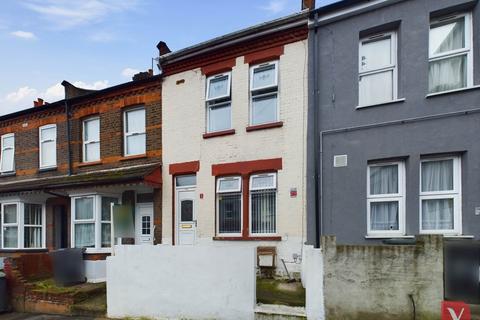 3 bedroom terraced house for sale, Ivy Road, Luton LU1