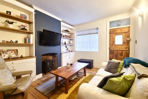 2 bedroom terraced house to rent, Vincent Road, Kingston Upon Thames