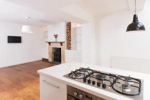 3 bedroom terraced house to rent, Entry Hill, Bath BA2