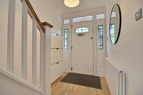 48 Hillside Crescent, Enfield, EN2 0HR