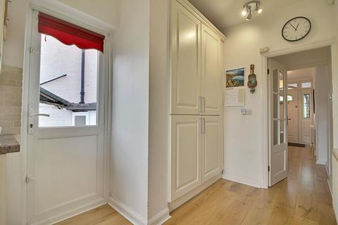 48 Hillside Crescent, Enfield, EN2 0HR