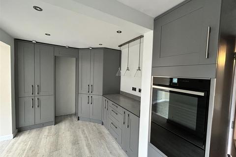 8 Berwyn View, Ellesmere, SY12 0DZ