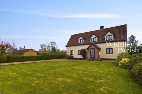 4 bedroom detached house for sale, High Green, Great Moulton, Norwich, NR15 2HN