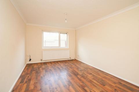 4 bedroom end of terrace house to rent, Castledine Gardens, Sheffield S9