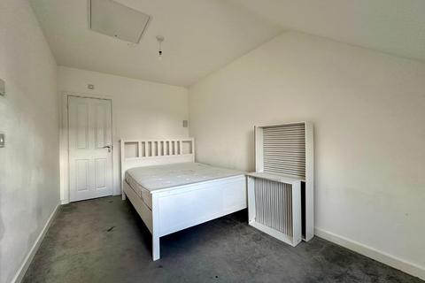 9 Ashton Way, Northampton, NN2 7AR