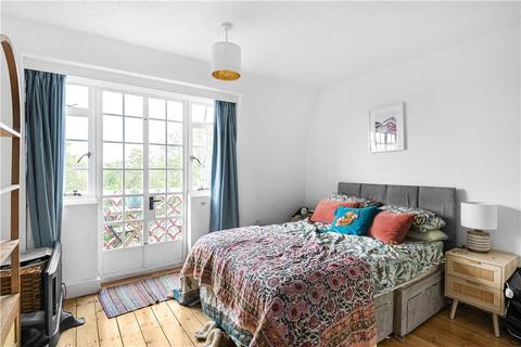16 Ealing Village, London, W5 2LY
