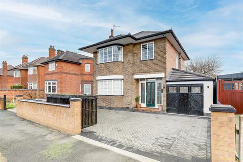 3 bedroom detached house for sale, Trowell Grove, Long Eaton NG10