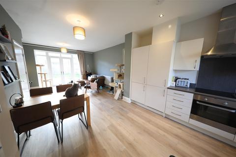 2 bedroom end of terrace house for sale, Memory Lane, Kingswood