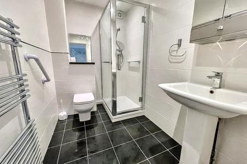 2 bedroom flat for sale, Bournemouth