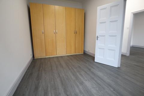 2 bedroom detached house to rent, Eagle Lodge, Golders Green