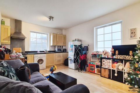 2 bedroom flat for sale, Swan Side, Braintree CM7