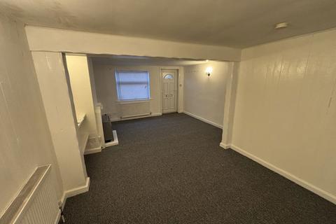 2 bedroom house to rent, LONDON ROAD, KIRTON