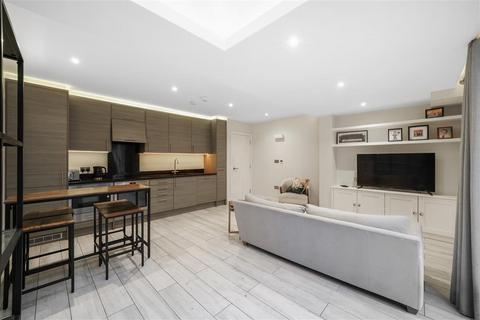 1 bedroom flat to rent, Fernlea Road, SW12