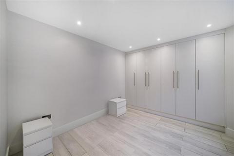 1 bedroom flat to rent, Fernlea Road, SW12