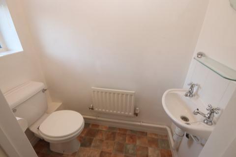 3 bedroom semi-detached house to rent, Falkland Close, Flitwick, MK45