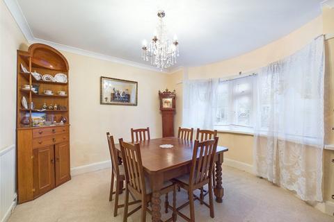 3 bedroom detached house for sale, Cedar Avenue, Christchurch, Dorset, BH23